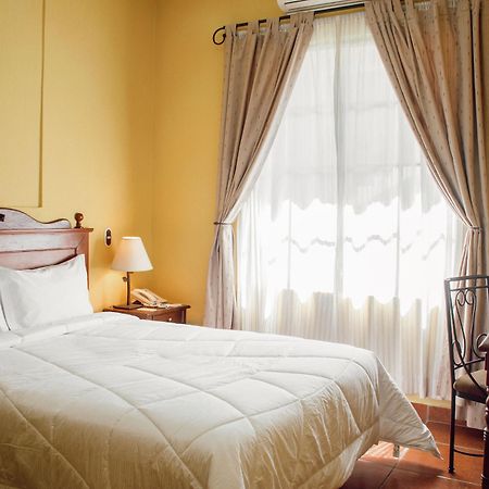 Hotel Villa Terra San Salvador Buitenkant foto