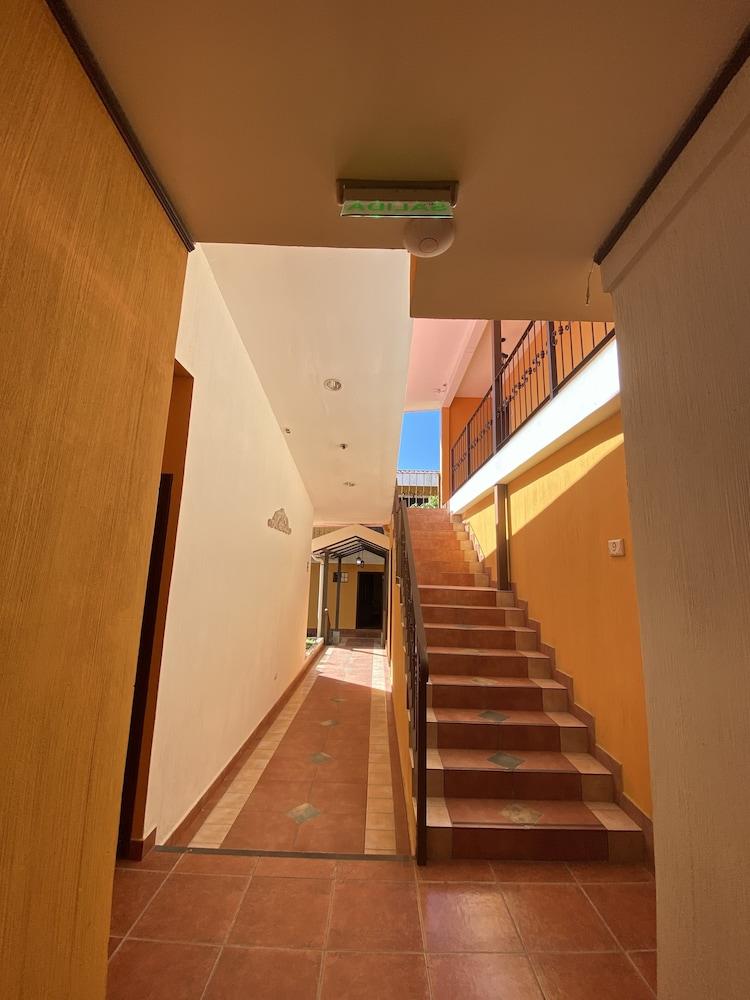 Hotel Villa Terra San Salvador Buitenkant foto