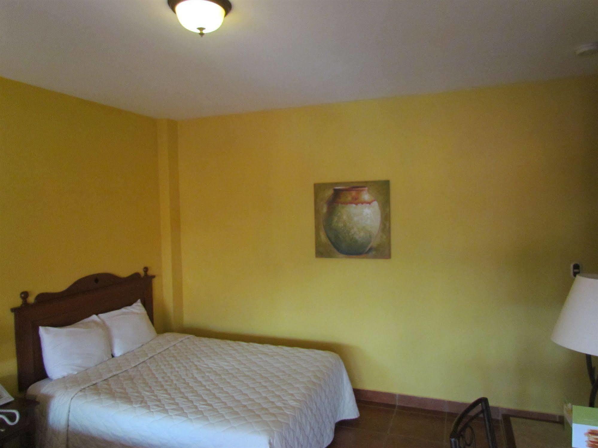 Hotel Villa Terra San Salvador Buitenkant foto