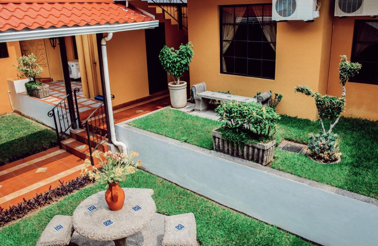Hotel Villa Terra San Salvador Buitenkant foto